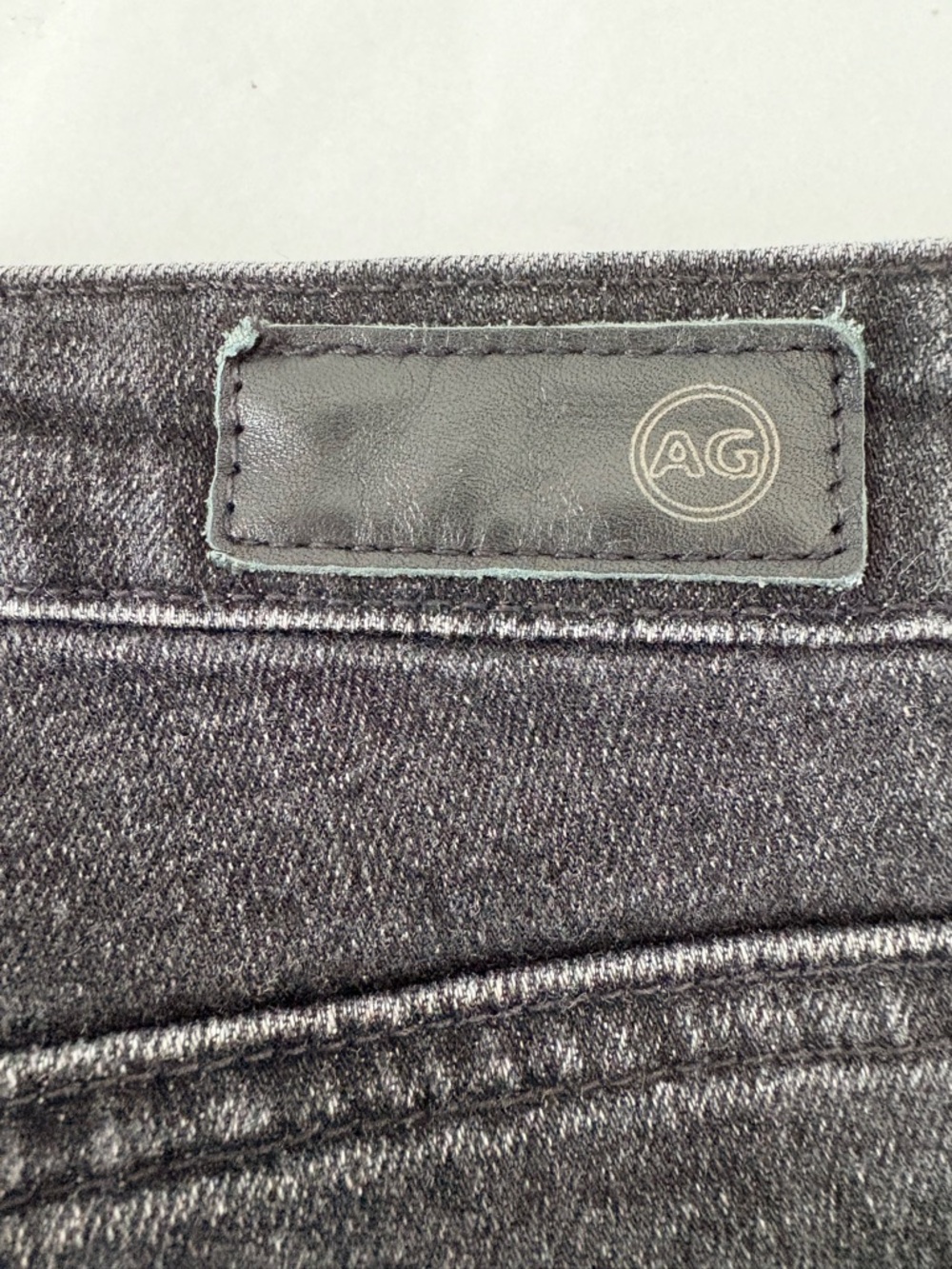 #347 AG Jodi Crop Slim Flare Jeans Sz 25R Black EUC - Picture 11 of 11